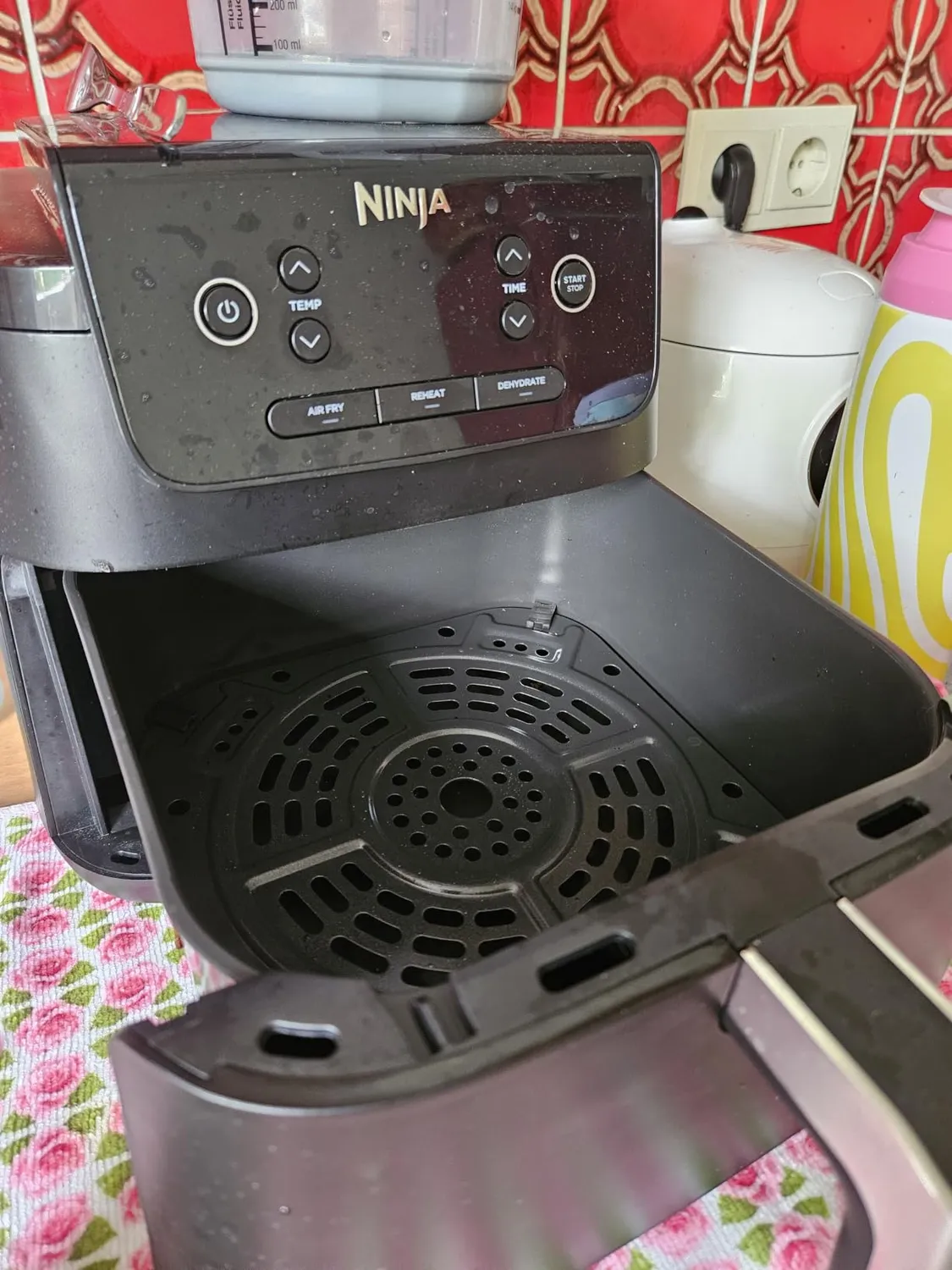 Ninja 3-in-1 Heißluftfritteuse Schwarz 4,7 l AirCrisp