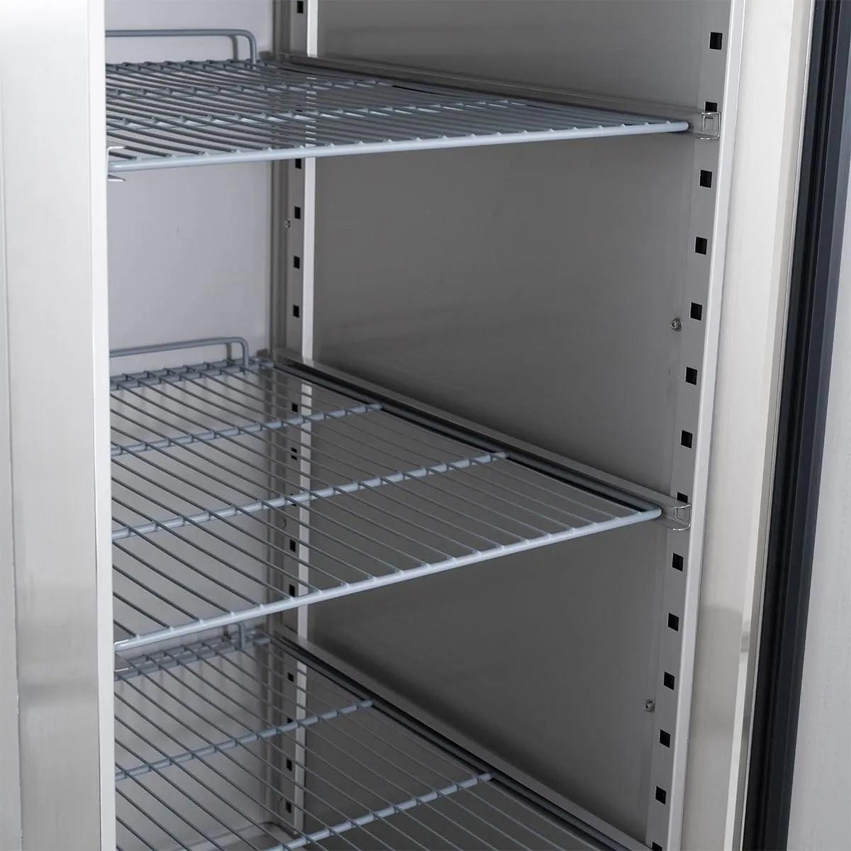 GastroHero ECO 600 Kühlschrank 600 L GN 2/1 Edelstahl