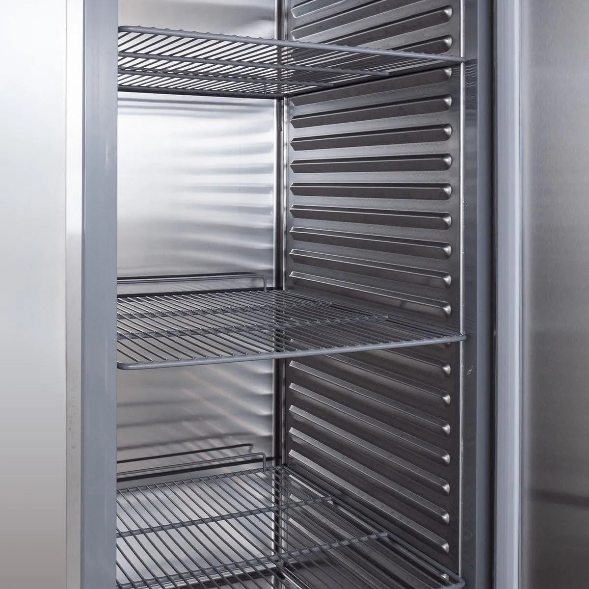 GastroHero TKSN-PROFI700 Tiefkühlschrank 610 L Edelstahl
