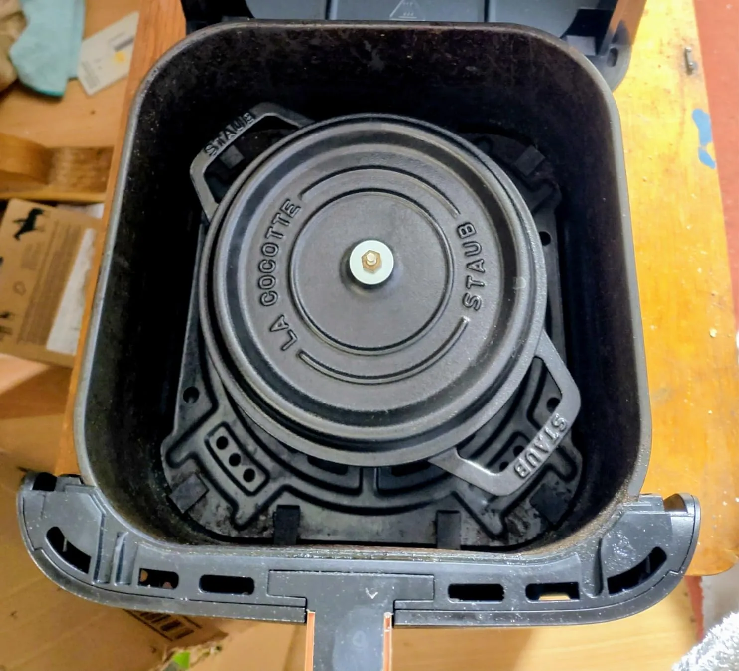 Ninja MAX PRO Heißluftfritteuse 6,2L schwarz-kupfer