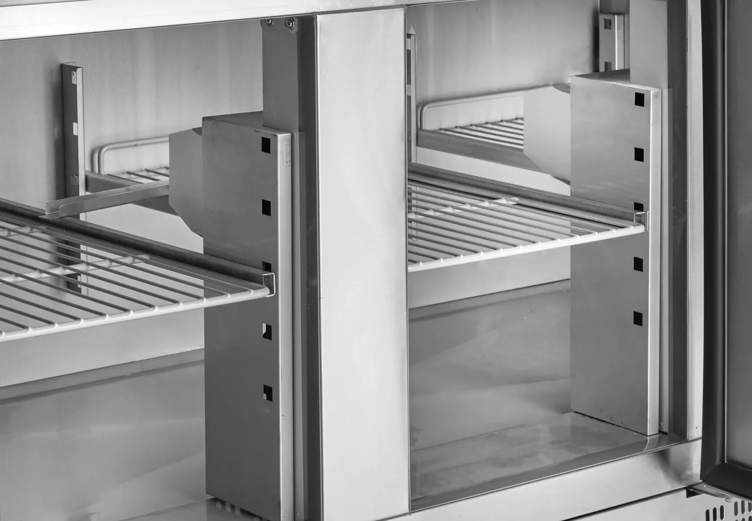 GastroHero Saladette ECO 1370 SH903 Kühltheke 368L