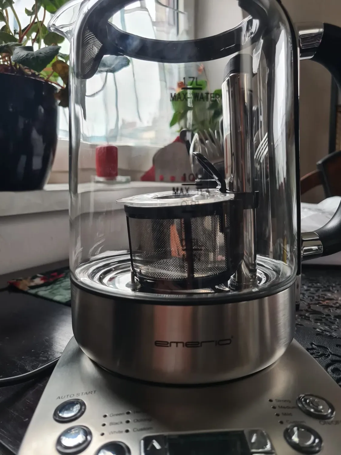 Emerio WK-122248 Teekocher Glas 1,7L Automatik