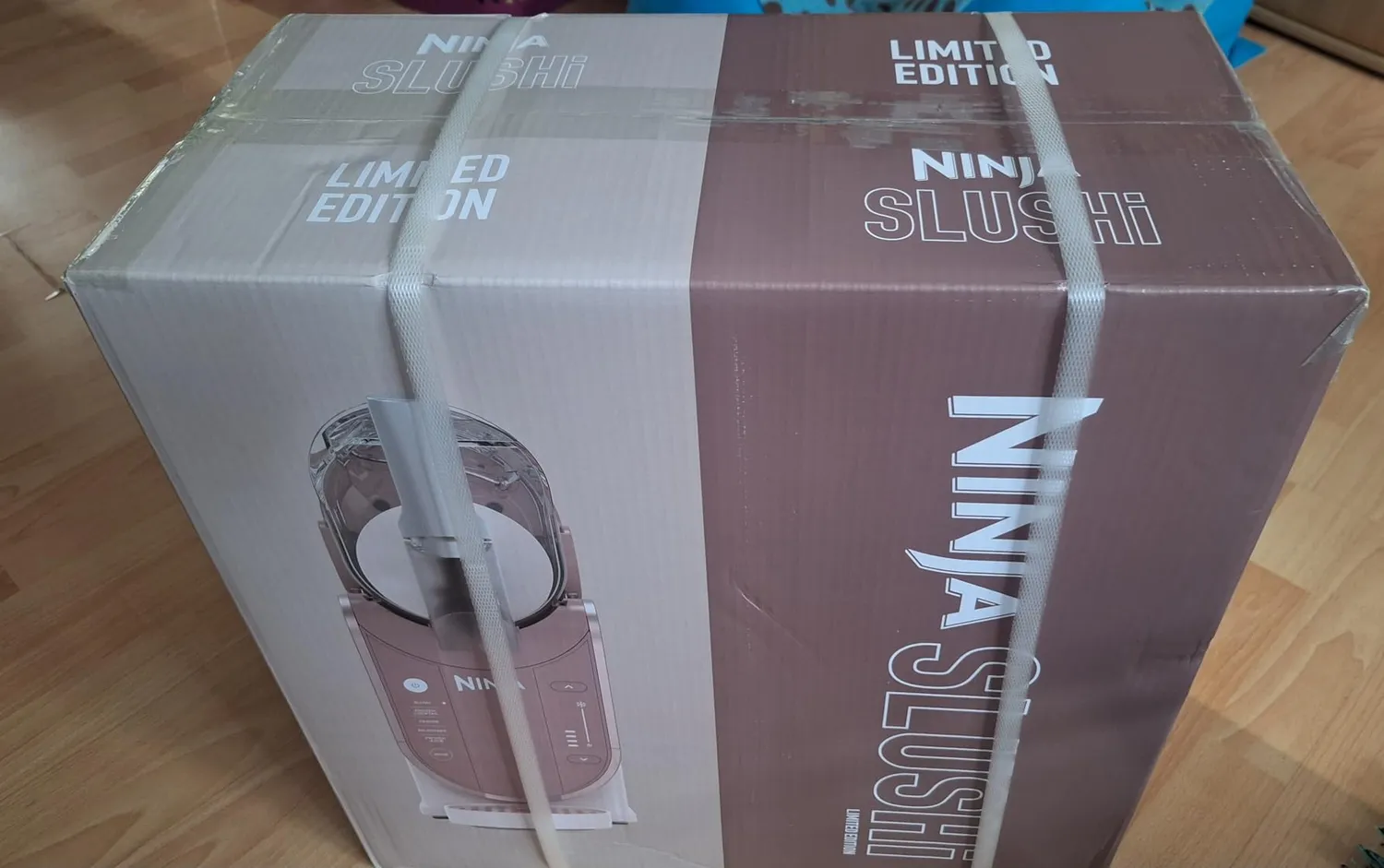 Ninja SLUSHi FS301EUPK Slush-Eismaschine 1,9L Rosa 5 Programme