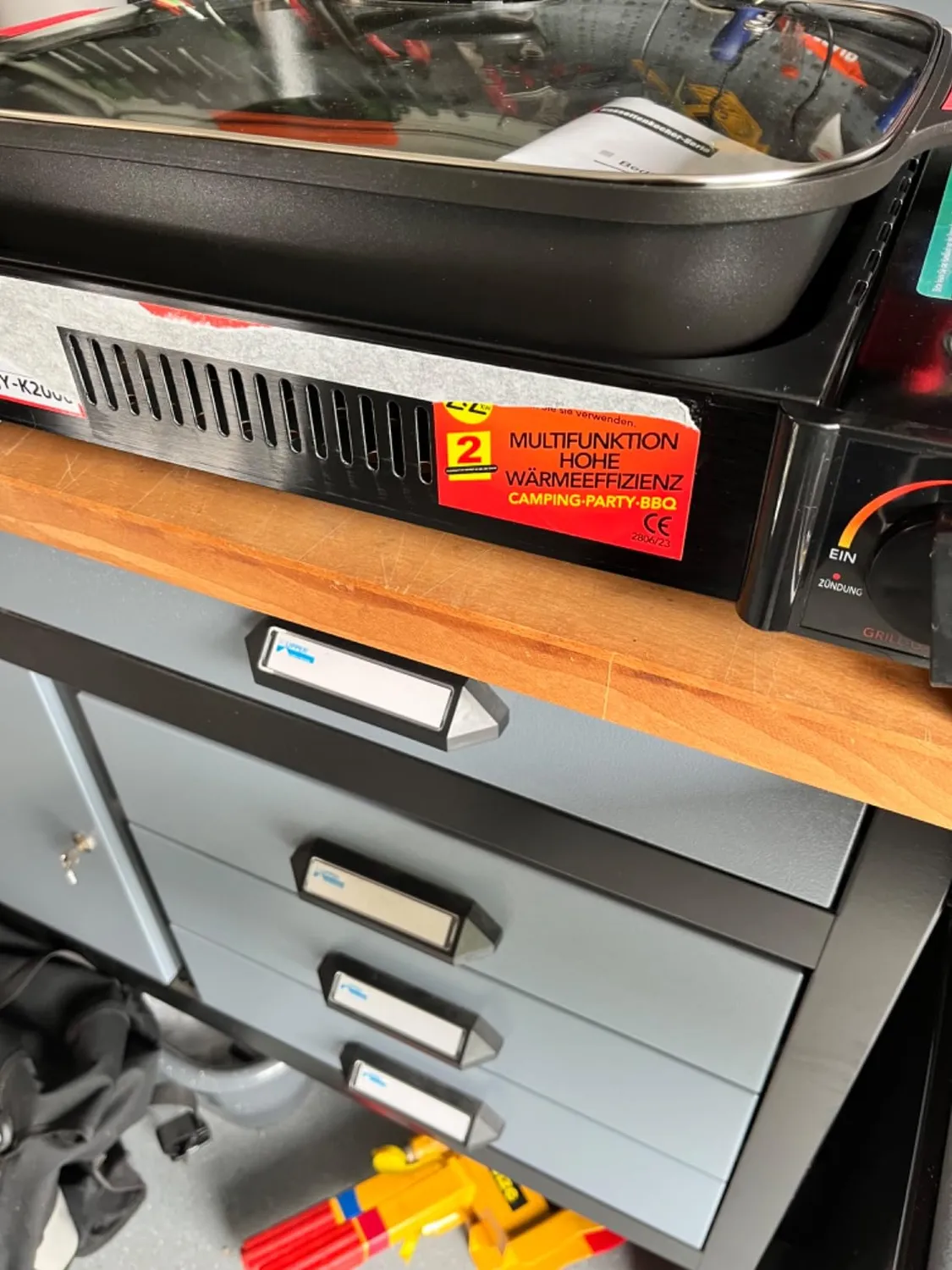 HOMELUX Camping Gasgrill 2,2kW mit Grillpfanne Glasdeckel