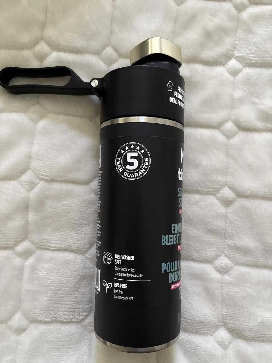 Ninja FrostVault Kühlbox 42 L mit Rollen Weiß Dry-Zone
