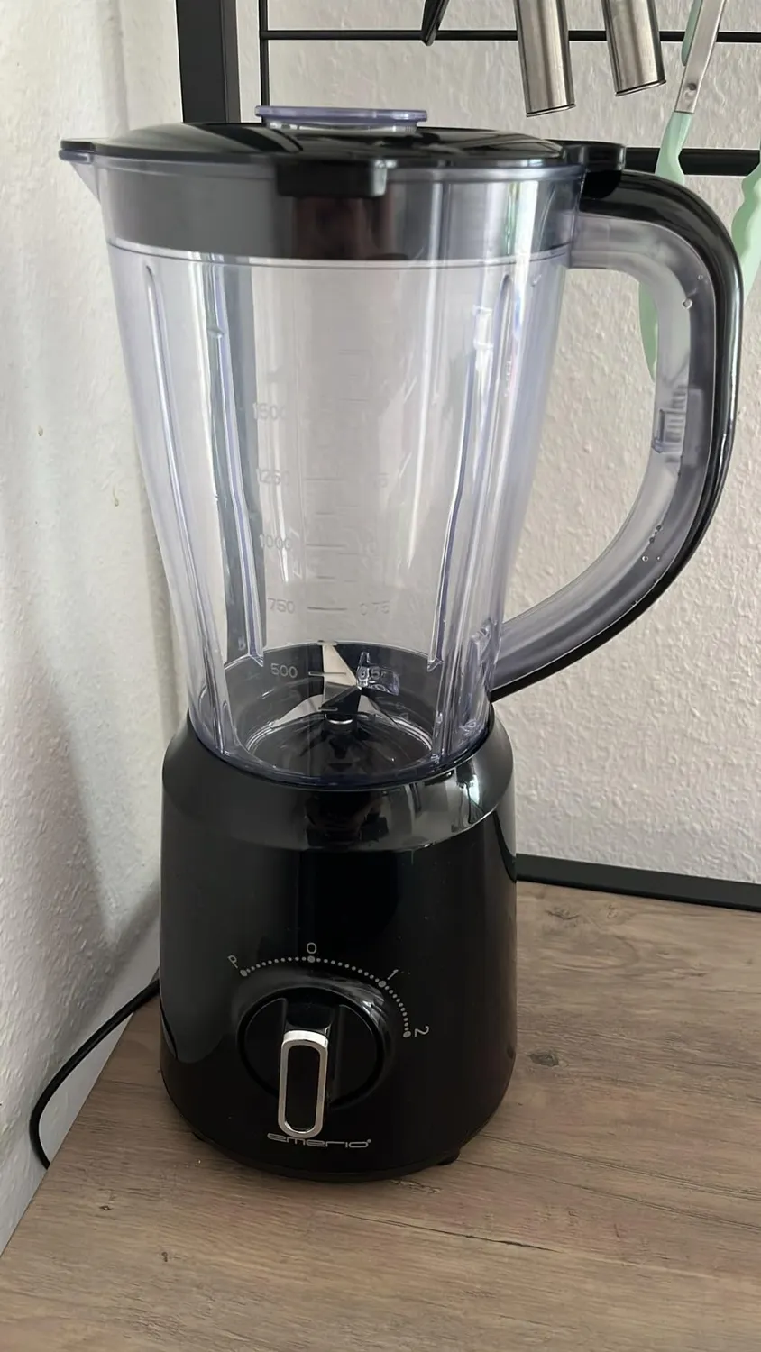 Emerio BL-124816.8 Standmixer 1,5 Liter Schwarz