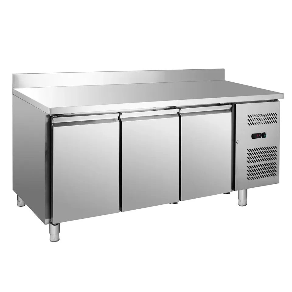 GastroHero GNH3200TN Kühltisch 3 Türen 294 Liter