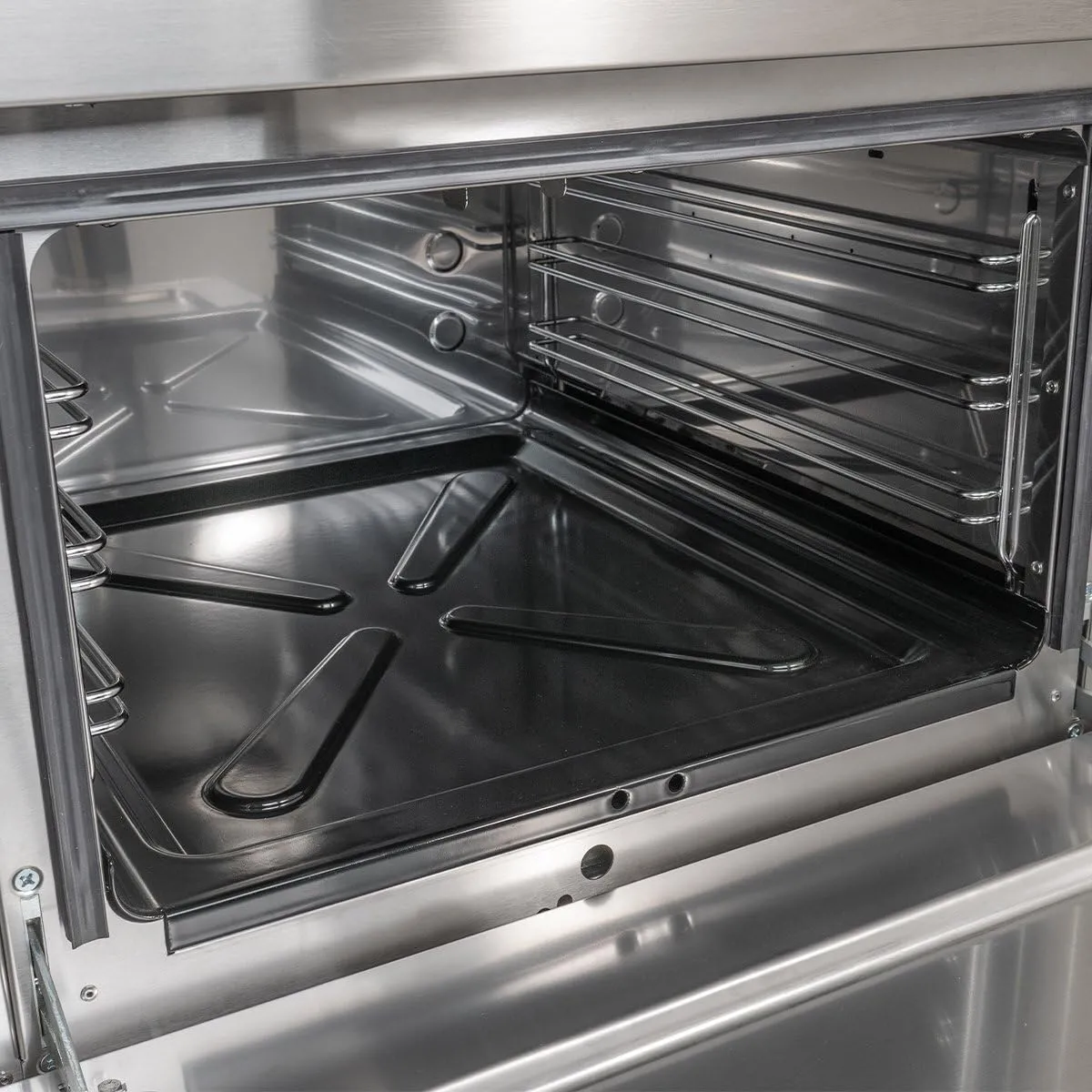 GastroHero 70/70 Gasherd 4-flammig mit Backofen 34 kW