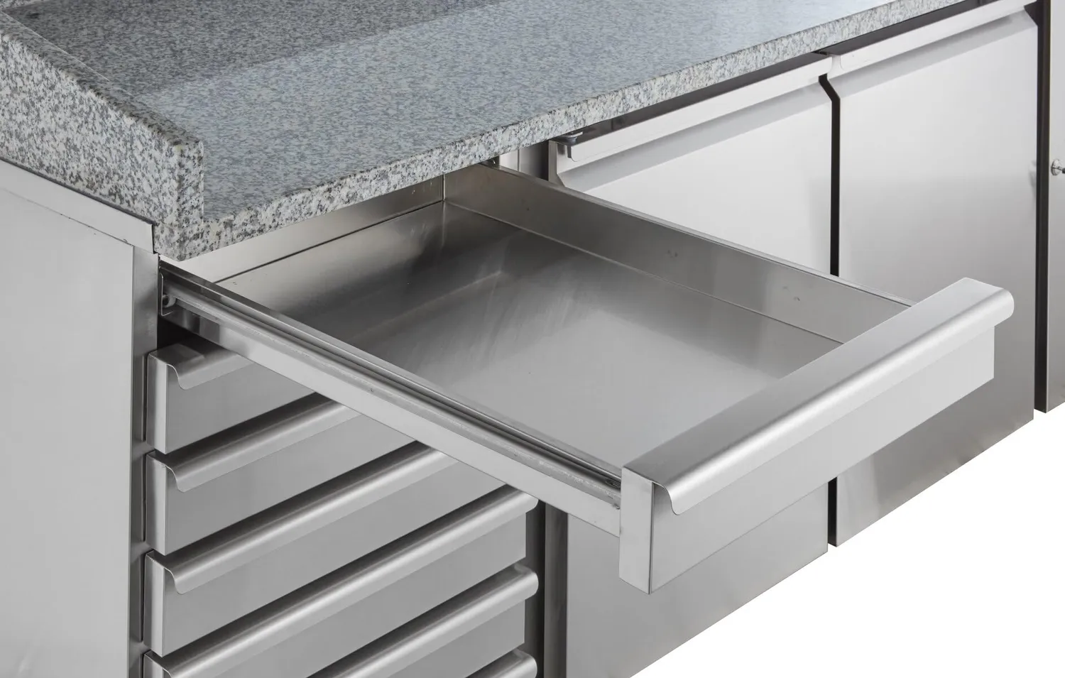 GastroHero PZH2610TN Pizzatisch 390 L Granit 2-7