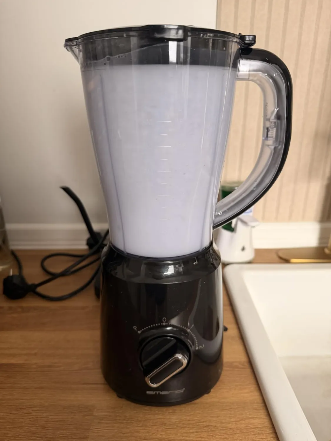 Emerio BL-124816.8 Standmixer 1,5 Liter Schwarz