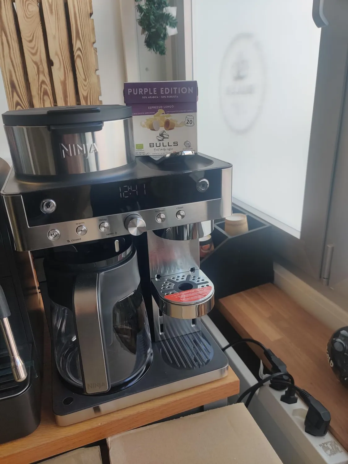 Ninja Prestige 2-in-1 Kaffeemaschine Grau-Metall 1,8 l Milchaufschäumer