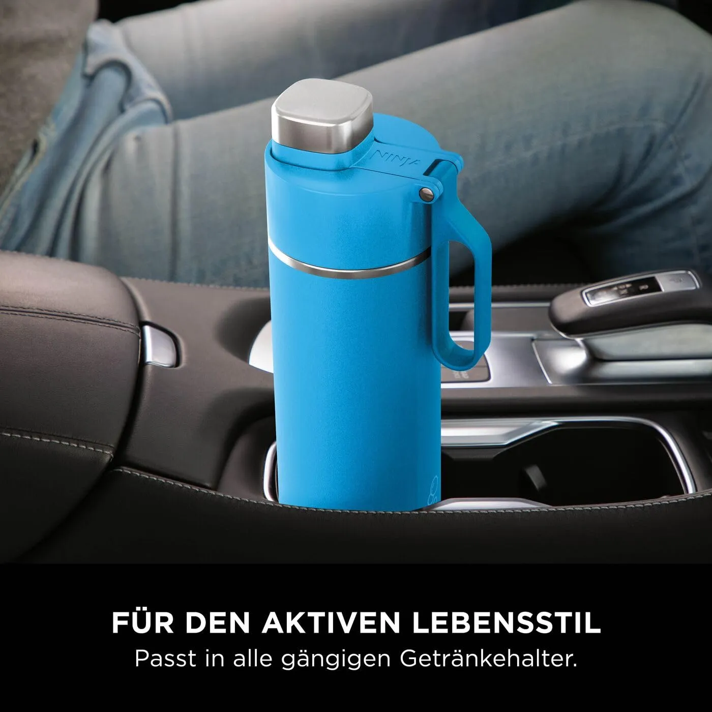 Ninja Thirsti Wasserflasche 530ml Tropenblau isoliert