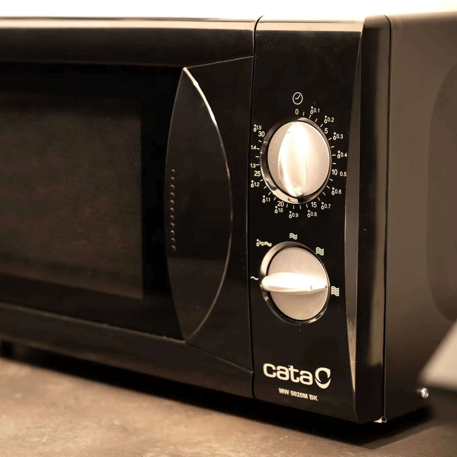 CATA MM 5020M BK Mikrowelle Schwarz 20 L 700 W