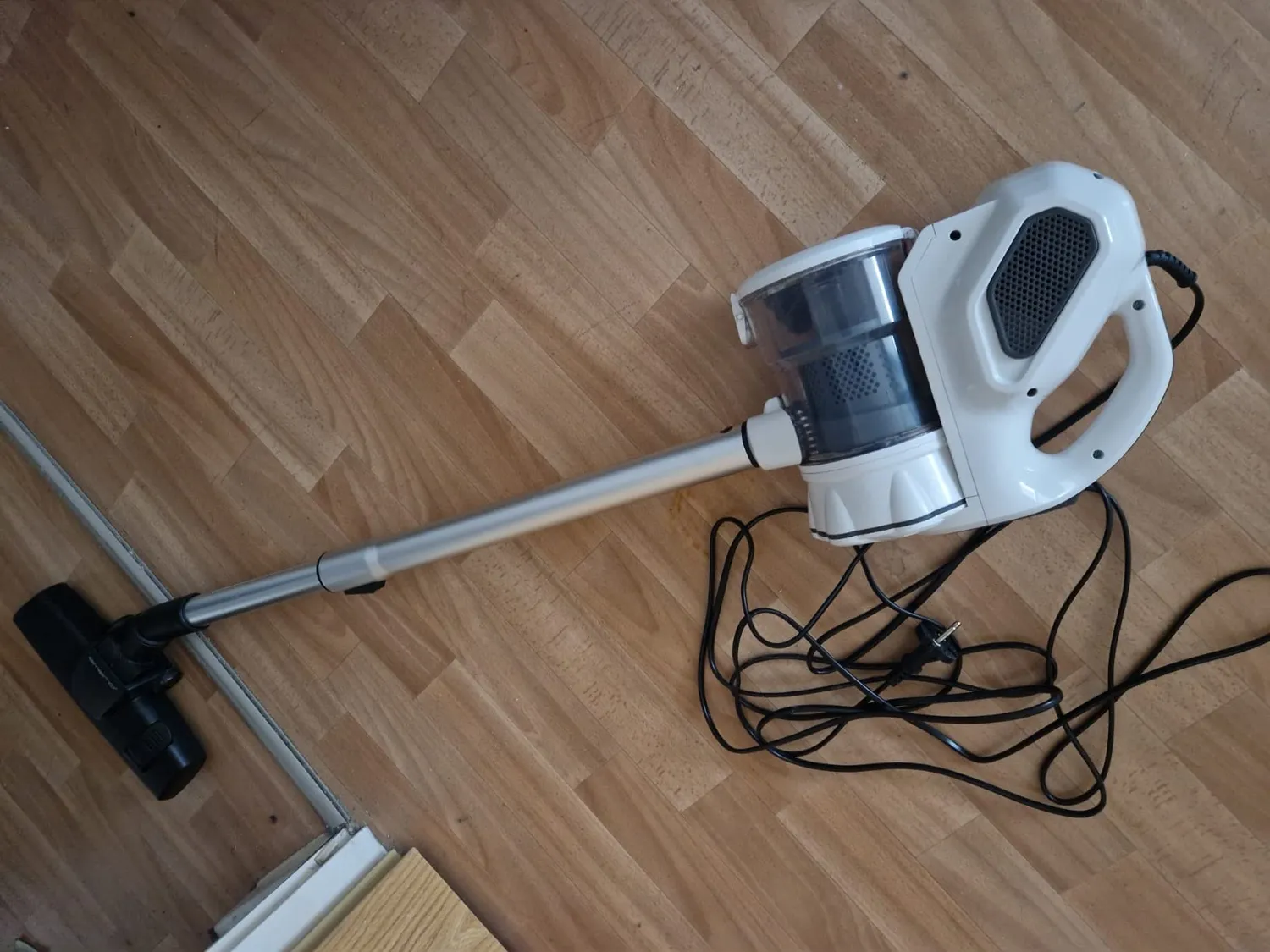 Emerio UVE-123109 Staubsauger 2in1 schwarz 600W