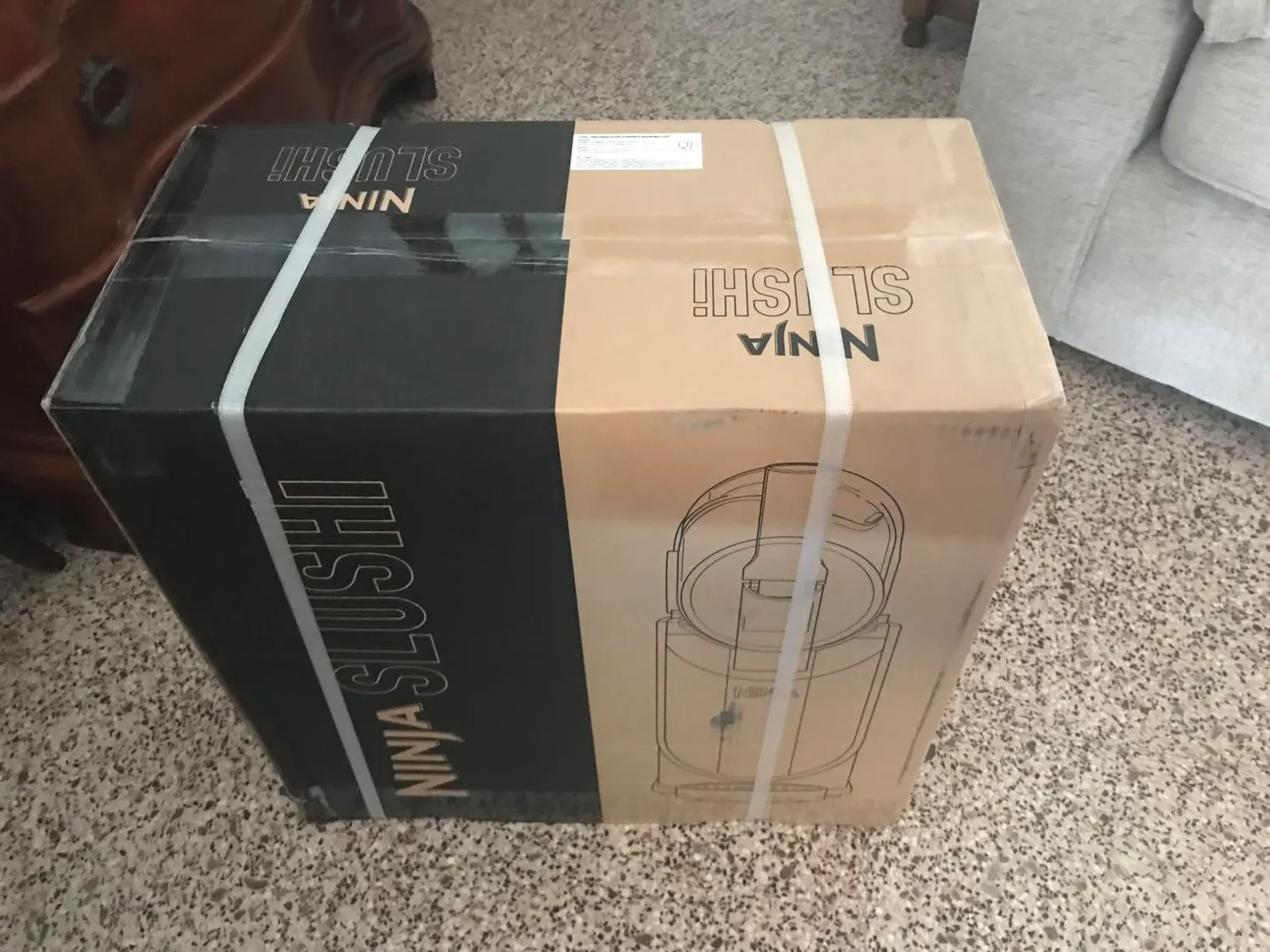 Ninja SLUSHi Slush-Eis-Maschine Stone Gold 1,9 L