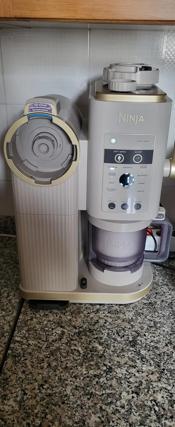 Ninja CREAMi Scoop & Swirl Eismaschine platinsilber