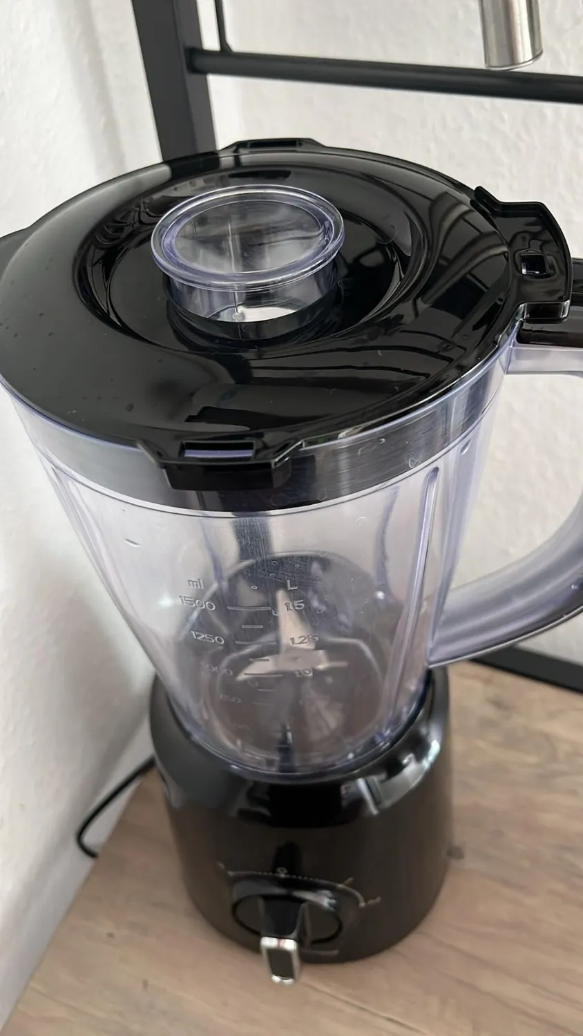 Emerio BL-124816.8 Standmixer 1,5 Liter Schwarz